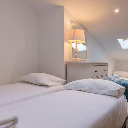 Condessa 2Bdr Duplex By Lovelystay Lisbona Esterno foto