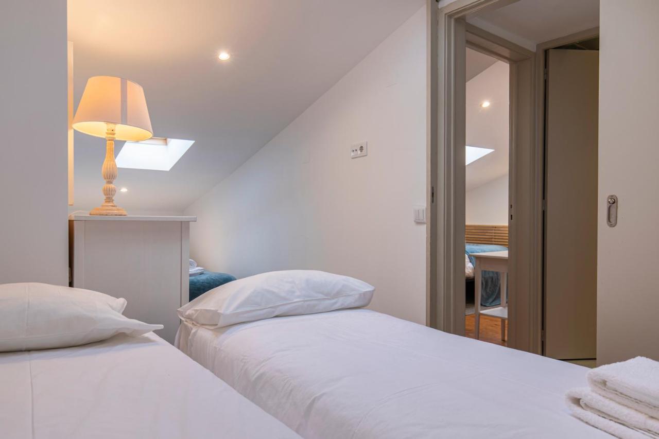 Condessa 2Bdr Duplex By Lovelystay Lisbona Esterno foto
