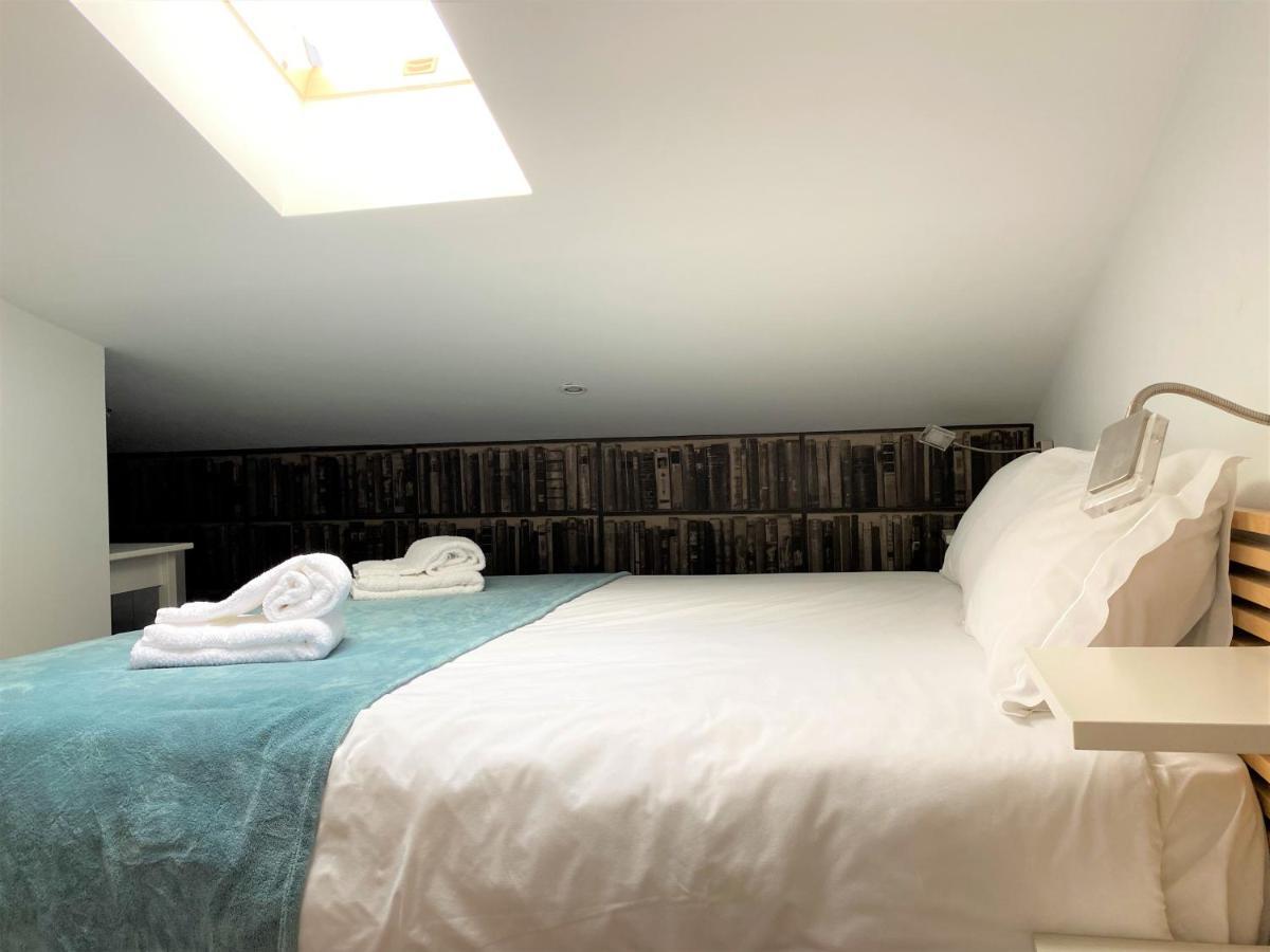 Condessa 2Bdr Duplex By Lovelystay Lisbona Esterno foto